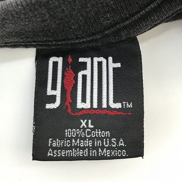 実際に弊社で買取させて頂いたGiant/ジャイアント buckcherry/バックチェリー 2001 Tour TIME BOMB ヴィンテージ/ビンテージ バンド Tシャツ/XLの画像 2枚目