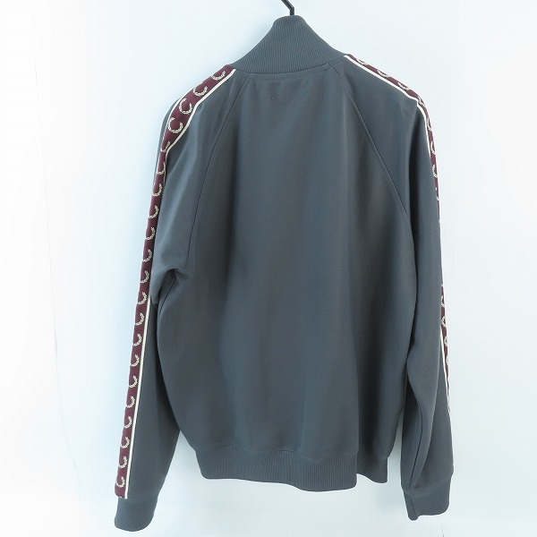 実際に弊社で買取させて頂いたFRED PERRY/フレッドペリー シーズナル テープトラックジャケット J4575/Mの画像 1枚目