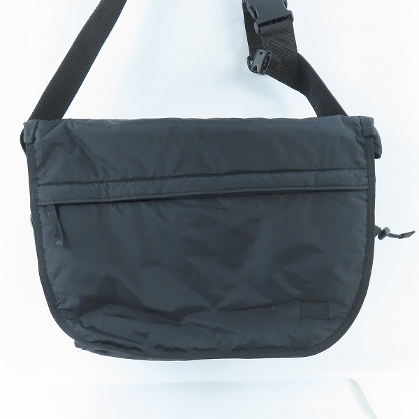 実際に弊社で買取させて頂いたHEADPORTER/ヘッドポーター BLACKBEAUTY メッセンジャーバッグ basiack ストラップ仕様