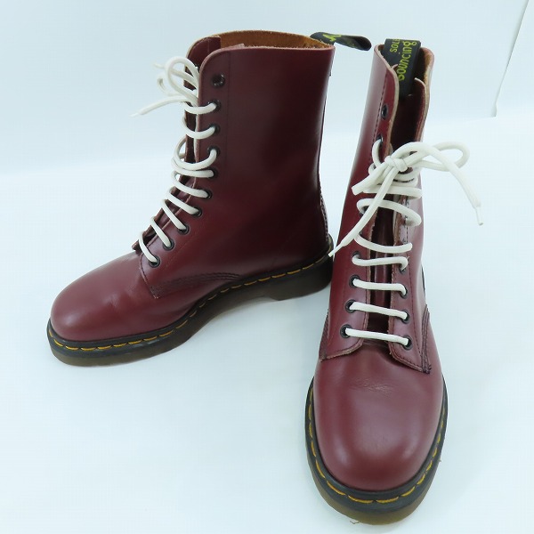 実際に弊社で買取させて頂いたDr.Martens/ドクターマーチン イングランド製/英国製 10ホールブーツ チェリーレッド