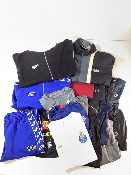 実際に弊社で買取させて頂いた【おまとめ】ナイキ/ニューバランス/リーボック 等 ジップパーカー/半袖Tシャツ/トレーニングシャツ 他