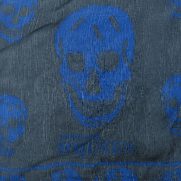 実際に弊社で買取させて頂いたAlexander McQueen/アレキサンダー・マックイーン スカル柄 スカーフ/ストールの画像 2枚目