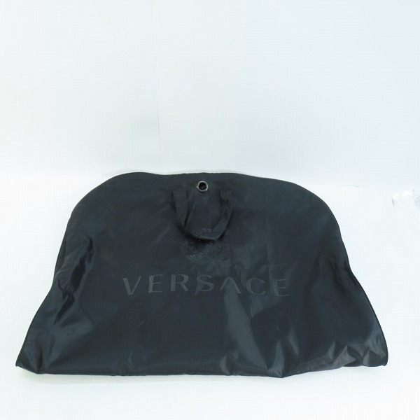実際に弊社で買取させて頂いたVERSACE/ヴェルサーチ POWER メデューサ 総柄 ジップアップ パーカー A77592 A223268 AIVO/17 Size/46の画像 9枚目