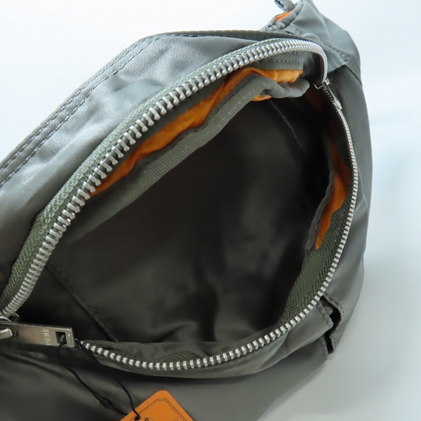 実際に弊社で買取させて頂いた(1)PORTER/ポーター TANKER WAIST BAG (S) タンカー ウエストバッグ S シルバーグレー/622-06629の画像 3枚目