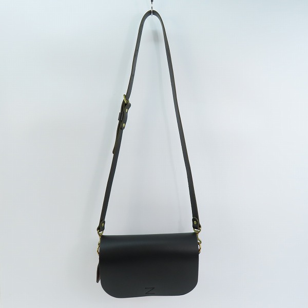 実際に弊社で買取させて頂いたHERZ/ヘルツ 50周年/50th記念 レザー ショルダーバッグ ブラック×レッドの画像 3枚目