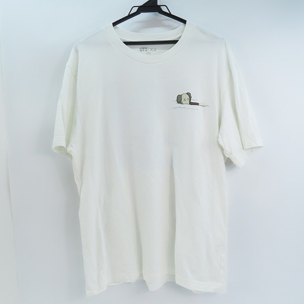 実際に弊社で買取させて頂いたUNIQLO×KAWS/ユニクロ×カウズ キャラデザイン Tシャツ /XL