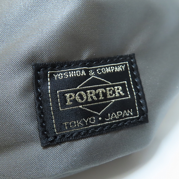 実際に弊社で買取させて頂いた(2)PORTER/ポーター TANKER WAIST BAG (S) タンカー ウエストバッグ S シルバーグレー/622-06629の画像 5枚目