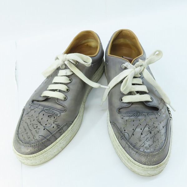 実際に弊社で買取させて頂いたBERLUTI/ベルルッティ カリグラフィプリント レザーローカットスニーカー グレー 0137/8