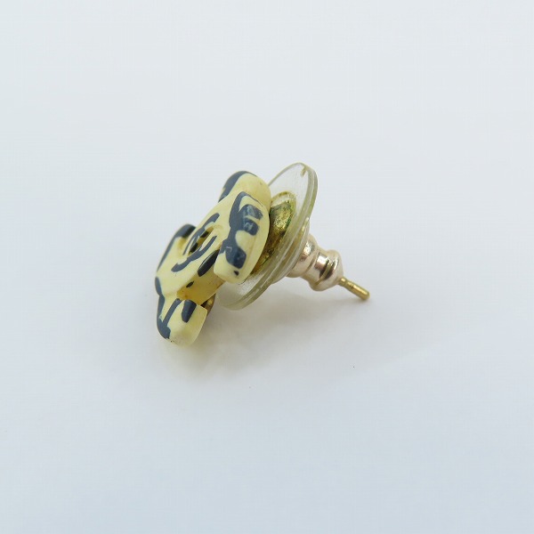 実際に弊社で買取させて頂いたCHANEL/シャネル ココマーク プラスチック ピアス 02 Pの画像 2枚目