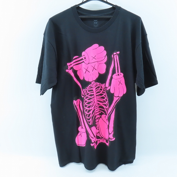 実際に弊社で買取させて頂いたKAWS/カウズ 半袖 Tシャツ/カットソー L