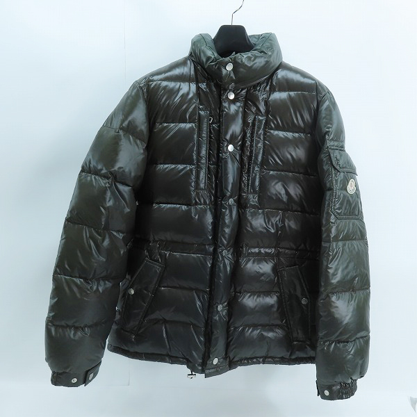 実際に弊社で買取させて頂いた【JPタグ】MONCLER/モンクレール TISSU MATERIAL STOFF ダウンジャケット 44502 91 68950/2