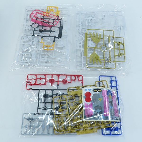 実際に弊社で買取させて頂いた【未組立】BANDAI SDCS ガンダムキャリバーン/マイティーストライクフリーダム/SDW HEROES 隠密ガンダムエアリアル 3点セットの画像 3枚目