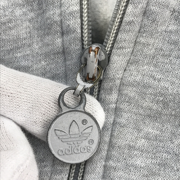 実際に弊社で買取させて頂いたadidas/アディダス ヴィンテージ 80s頃 シルバータグ ジップアップ ジャケット の画像 4枚目