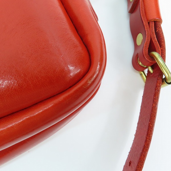 実際に弊社で買取させて頂いたHERZ/ヘルツ 二部屋ソフト ハンドバッグ/クラッチバッグ レッドの画像 6枚目