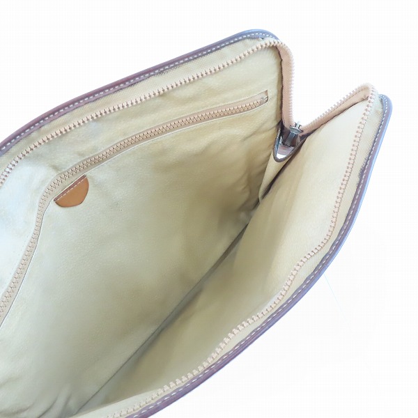 実際に弊社で買取させて頂いたCELINE/セリーヌ マカダム柄 クラッチバッグの画像 3枚目