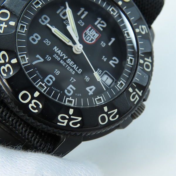 実際に弊社で買取させて頂いたLUMINOX/ルミノックス NAVY SEAL 3000 SERIES コンパス付き Ref.3001【動作未確認】の画像 5枚目