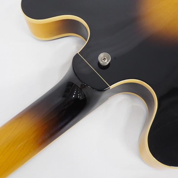 実際に弊社で買取させて頂いた★Burny/バーニー RSA-55 BS セミアコ 335タイプ エレキギター ハードケース付の画像 8枚目