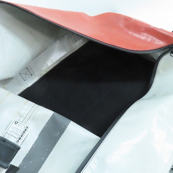 実際に弊社で買取させて頂いたREITAG/フライターグ F512 VOYAGER/ボイジャー トラベルリュック/リュックサックの画像 3枚目