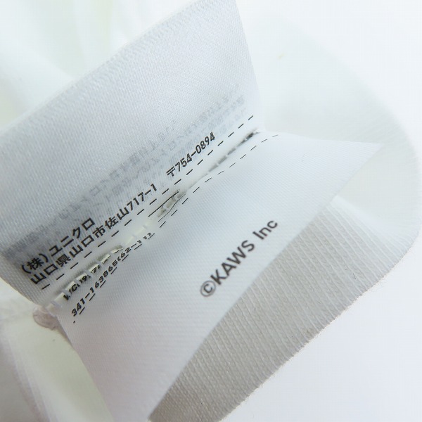 実際に弊社で買取させて頂いた【未使用】UNIQLO×KAWS/ユニクロ×カウズ キャラデザイン パッシングスルー Tシャツ /XLの画像 4枚目