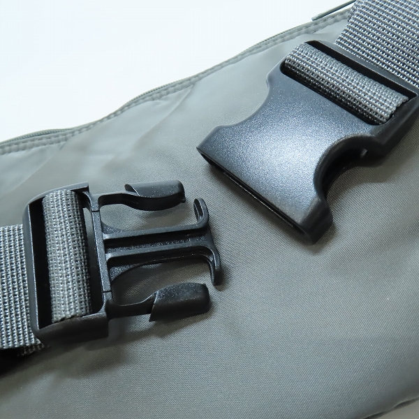 実際に弊社で買取させて頂いた(1)PORTER/ポーター TANKER WAIST BAG (S) タンカー ウエストバッグ S シルバーグレー/622-06629の画像 8枚目