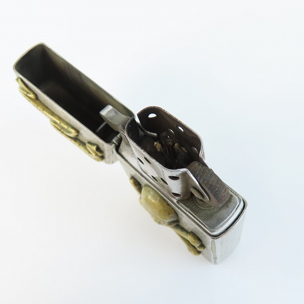 実際に弊社で買取させて頂いたZIPPO/ジッポ RUDE GALLERY/ルードギャラリー CHAOS DESIGN スカル 2008年製の画像 4枚目