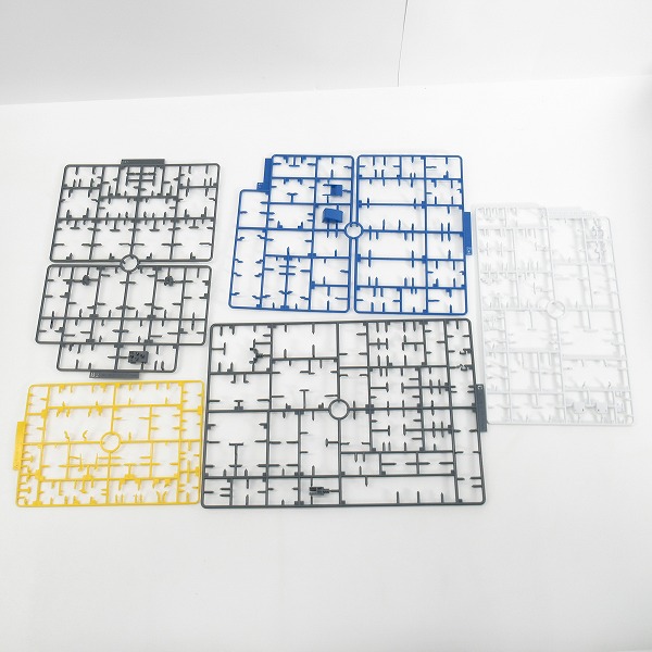 実際に弊社で買取させて頂いた【手付含/ジャンク扱い】バンダイスピリッツ MG 1/100 ゼータガンダム/ウイングガンダムゼロEW Ver.Ka 2点セット/Z/W/ガンプラの画像 4枚目