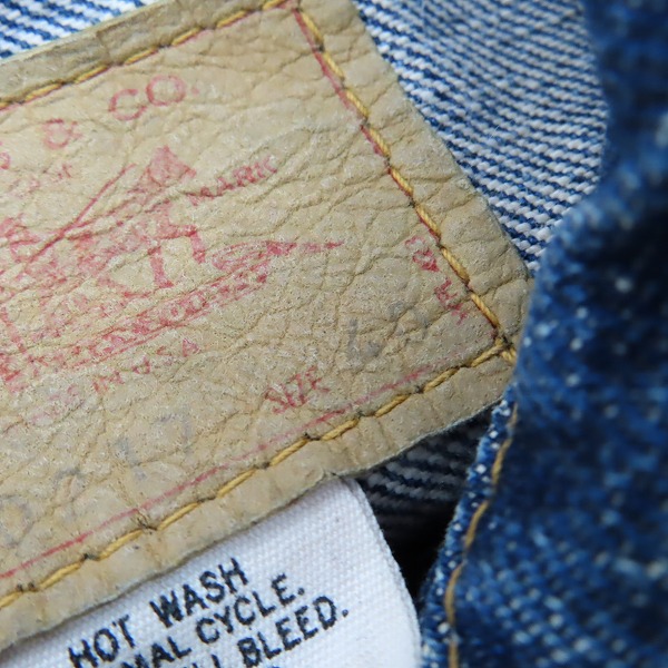 実際に弊社で買取させて頂いたLEVI'S/リーバイス ヴィンテージ  刻印52 スモールe 4th デニムジャケット 71205-0217 /40の画像 3枚目
