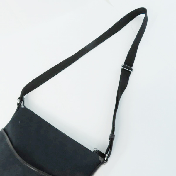 実際に弊社で買取させて頂いたGUCCI/グッチ GG キャンバス パンチング ショルダーバッグ ブラックの画像 2枚目