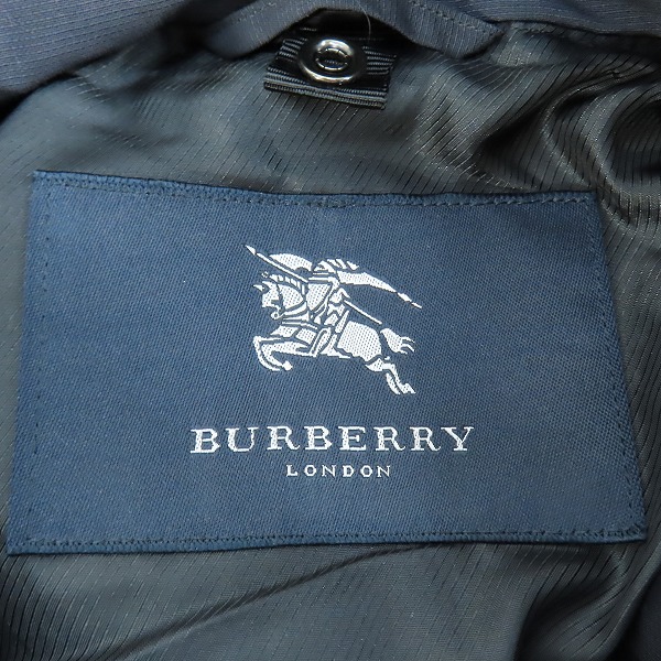 実際に弊社で買取させて頂いたBURBERRY LONDON/バーバリーロンドン スタンドカラー ナイロン コート BBB38-933-09/Lの画像 2枚目
