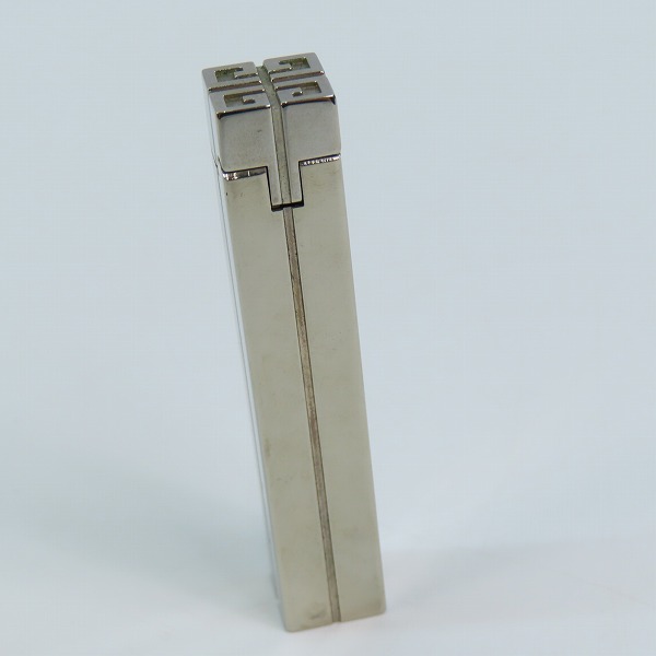 実際に弊社で買取させて頂いたGIVENCHY/ジバンシィ スクエア型 ライターの画像 2枚目