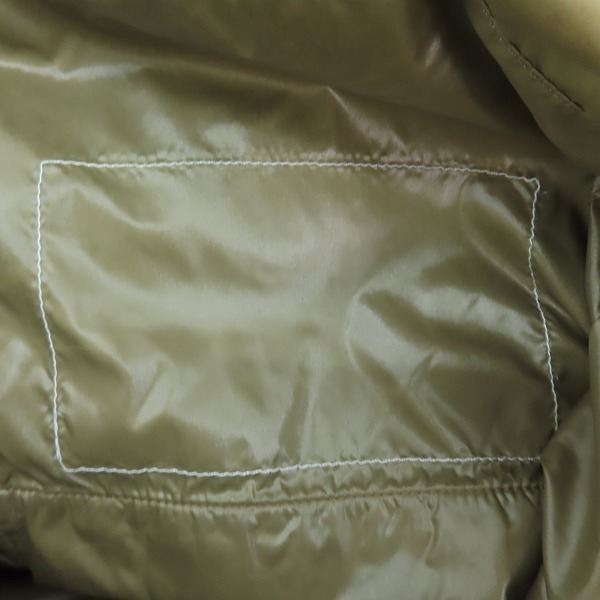 実際に弊社で買取させて頂いた【JPタグ】MONCLER/モンクレール TISSU MATERIAL STOFF ダウンジャケット 44502 91 68950/2の画像 5枚目