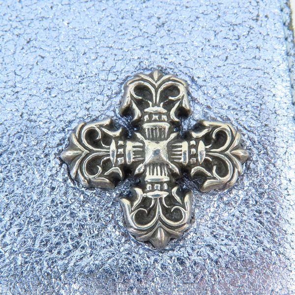 実際に弊社で買取させて頂いた【インボイス原本】CHROME HEARTS/クロムハーツ  PASSPORT COVER #2 パスポート カバー フィリグリークロス メタリックカラーの画像 5枚目