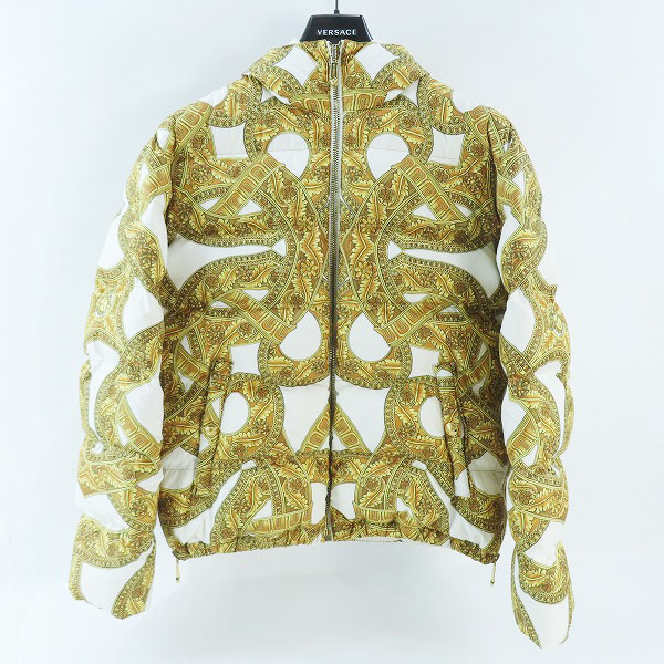 実際に弊社で買取させて頂いた【JPタグ】VERSACE/ヴェルサーチ 13FW バロッコ柄/総柄 ダウンジャケット A67619 A212277 13FW/46