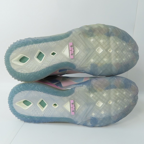 実際に弊社で買取させて頂いた【未使用】atmos×NIKE/アトモス×ナイキ LEBRON 18 LOW SAKURA CV7562-101/26.5の画像 2枚目