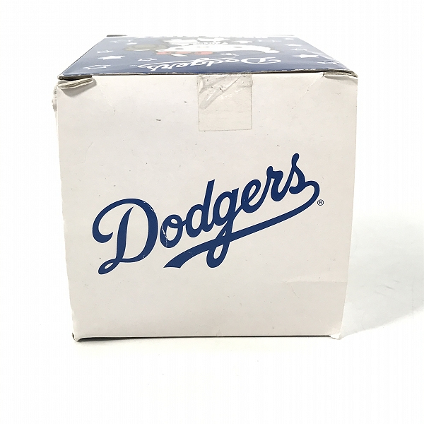 実際に弊社で買取させて頂いた【未開封】SANRIO/サンリオ ロサンゼルス・ドジャース ハローキティ 2014 ボブルヘッドフィギュア/首振り人形の画像 4枚目