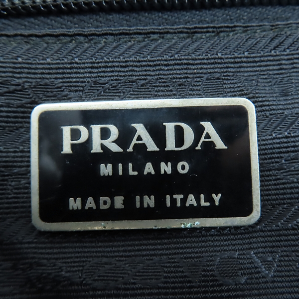 実際に弊社で買取させて頂いた【難有】PRADA/プラダ 三角ロゴプレート ナイロン ミニリュックサックの画像 4枚目