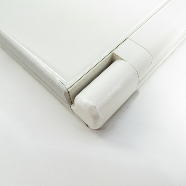 実際に弊社で買取させて頂いた任天堂/Nintendo ニンテンドー DSi LL ナチュラルホワイト 本体 UTL-001【簡易動作確認済】の画像 9枚目