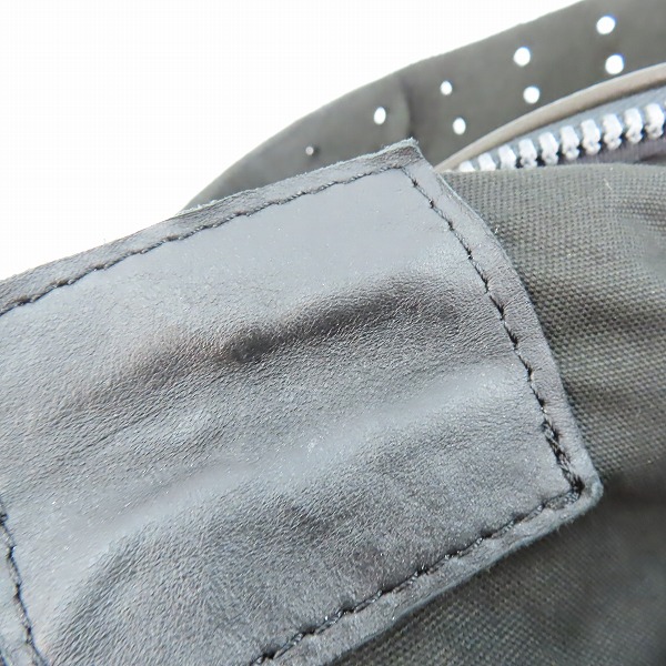 実際に弊社で買取させて頂いたISAMUKATAYAMA BACKLASH/バックラッシュ ダブルショルダー 3ピンベルト ウェストバッグ ブラック 92-12の画像 4枚目