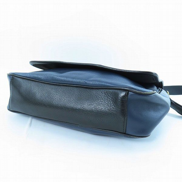 実際に弊社で買取させて頂いたCOACH /コーチ ヘリテージ ウェブ  レザーショルダーバッグ  メンズバッグ　F71641 の画像 3枚目