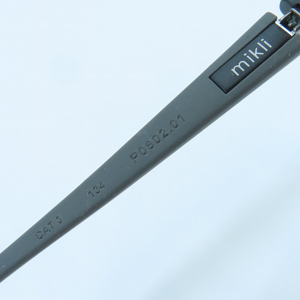 実際に弊社で買取させて頂いたalain mikli×STARCK EYES/アランミクリ×スタルクアイズ ALUX アルミ合金 メタルフレーム 遮光レンズ サングラス P0602.01の画像 6枚目