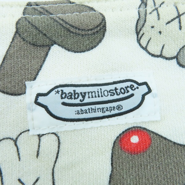 実際に弊社で買取させて頂いたa bathing ape × kaws/アベイジングエイプ×カウズ baby milo store ポーチの画像 4枚目