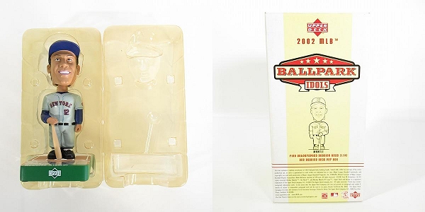 実際に弊社で買取させて頂いたUpper Deck 2002 MLB BALLPARK IDOLS ニューヨーク・ヤンキース ロベルト・アロマー 直筆サイン入り ボブル ヘッドフィギュアの画像 8枚目