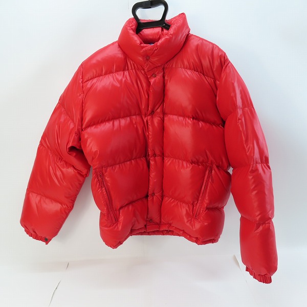 実際に弊社で買取させて頂いたMONCLER/モンクレール ダウンジャケット レッド G32-003 D90-201/2