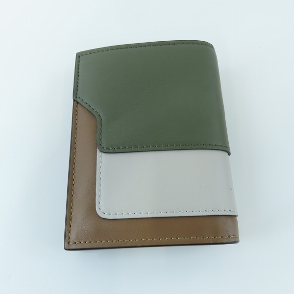 実際に弊社で買取させて頂いたMARNI/マルニ スムースカーフスキン バイフォールド ウォレット 二つ折り財布/PFMOQ14U13LV589の画像 1枚目