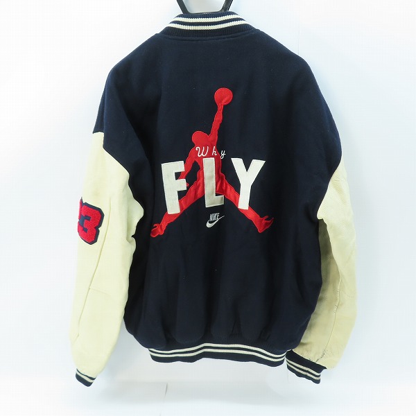 実際に弊社で買取させて頂いたNIKE/ナイキ 90s/ビンテージ  フライトクラブ #23マイケル・ジョーダン 袖レザー切替スタジャン Lの画像 1枚目