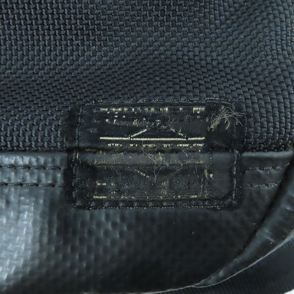 実際に弊社で買取させて頂いたPORTER/ポーター HEAT ヒート スリングバッグ ボディバッグの画像 4枚目