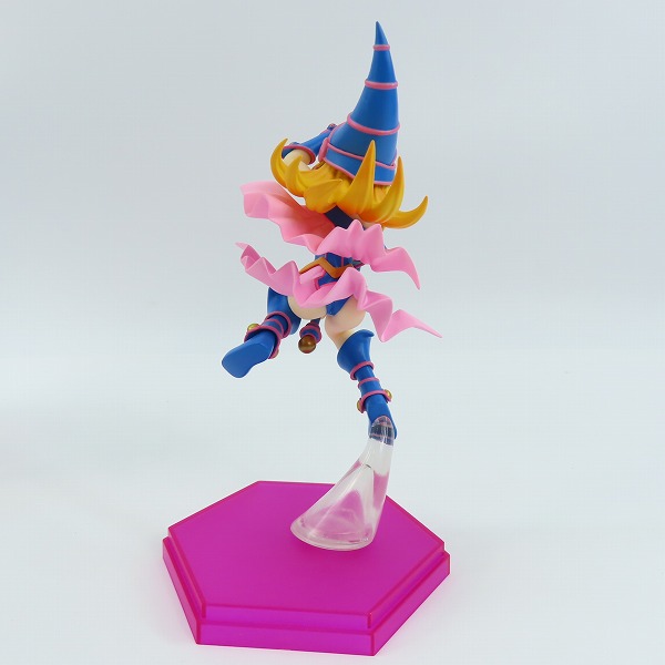 実際に弊社で買取させて頂いたPOP UP PARADE 遊戯王 デュエルモンスターズ ブラック・マジシャン・ガール フィギュアの画像 3枚目