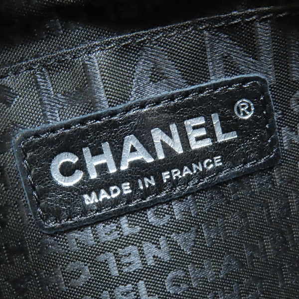 実際に弊社で買取させて頂いたCHANEL/シャネル カメリアキーホルダー付きチェーンハンドバッグの画像 5枚目