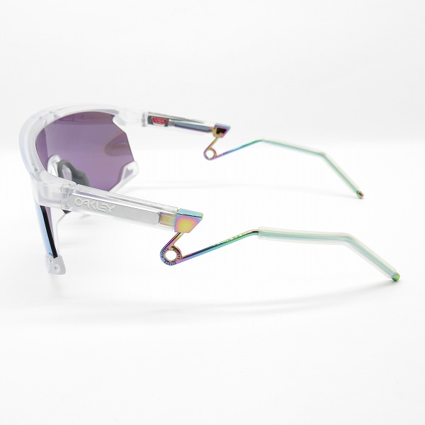 実際に弊社で買取させて頂いたOAKLEY/オークリー BXTR Metal  Matte Clear Prizm Violet OO9237-0239の画像 1枚目