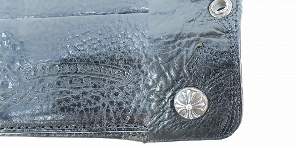 実際に弊社で買取させて頂いた【カスタム】CHROME HEARTS/クロムハーツ WAVE/ウェーブウォレット 長財布/クロスボタン 3クロスパッチの画像 4枚目